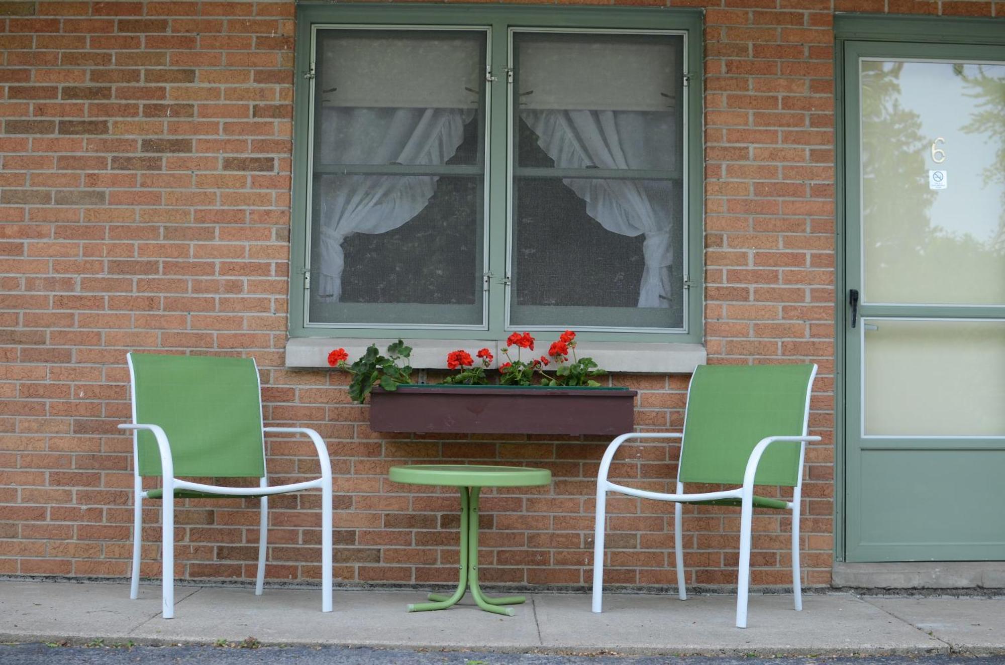 Ludington Blue Spruce Inn Εξωτερικό φωτογραφία