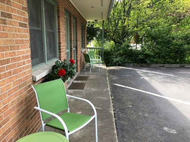 Ludington Blue Spruce Inn Εξωτερικό φωτογραφία